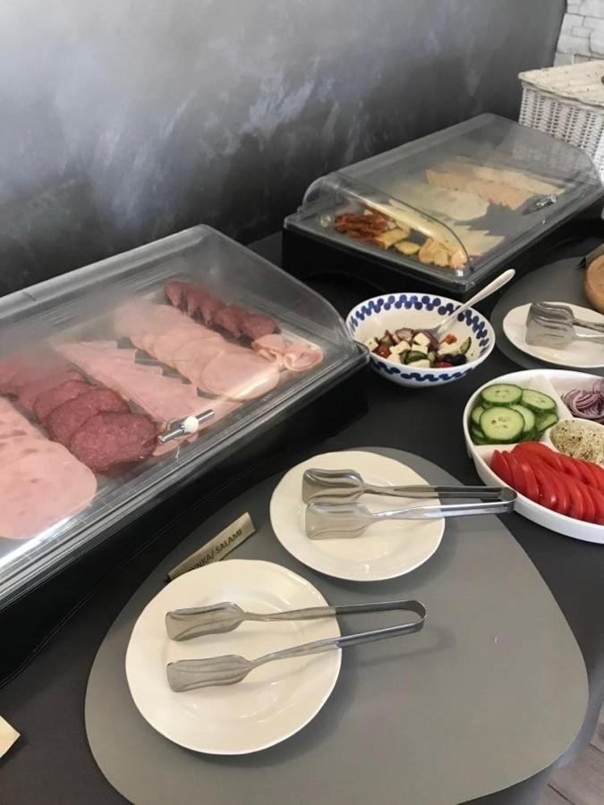 Hotel Astra Tajemniczy Ogrod Poznań Eksteriør billede